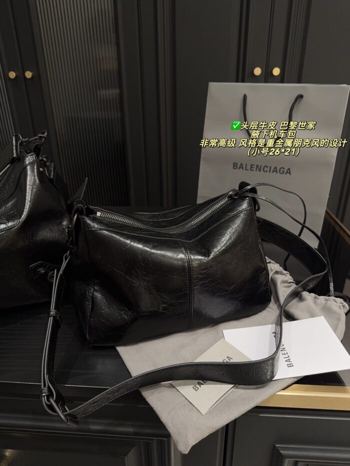 Balenciaga Underarm Motorcycle Bag Heavy Metal Punk Style Full Grain Leather Adjustable Shoulder Strap Suitable For Daily Use - Image 5