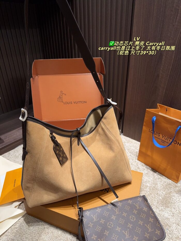 Louis Vuitton Suede Carryall Dynamic Chip Full Packaging Winter Vibes - Image 3