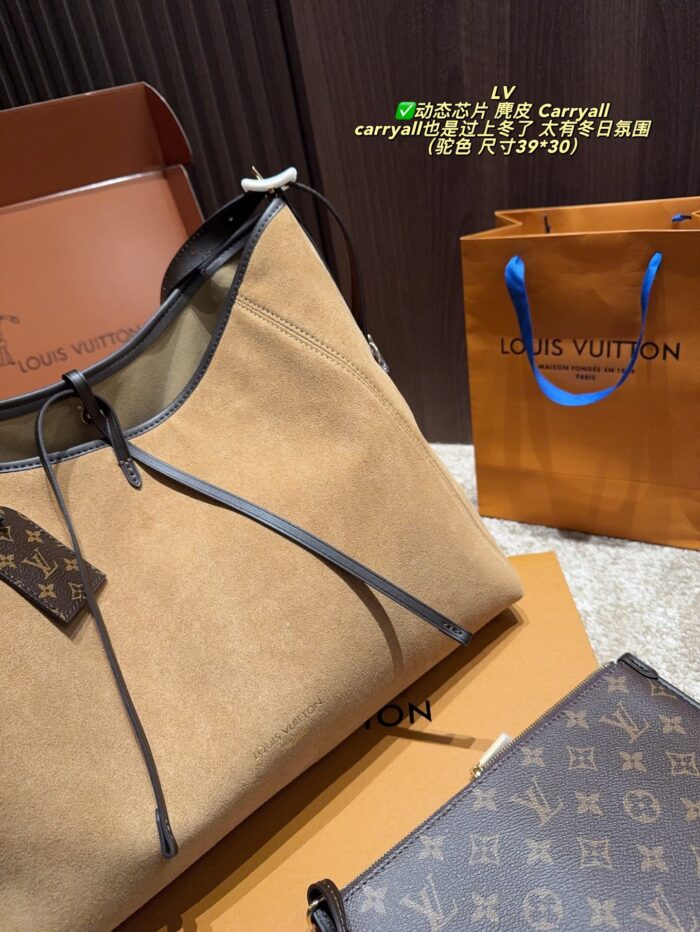 Louis Vuitton Suede Carryall Dynamic Chip Full Packaging Winter Vibes - Image 7