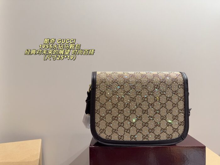 Gucci 1955 Crystal-Studded Saddle Bag Timeless Versatility Stylish And Edgy When Worn - Image 3