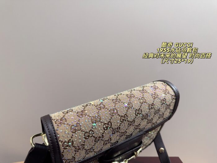 Gucci 1955 Crystal-Studded Saddle Bag Timeless Versatility Stylish And Edgy When Worn - Image 5