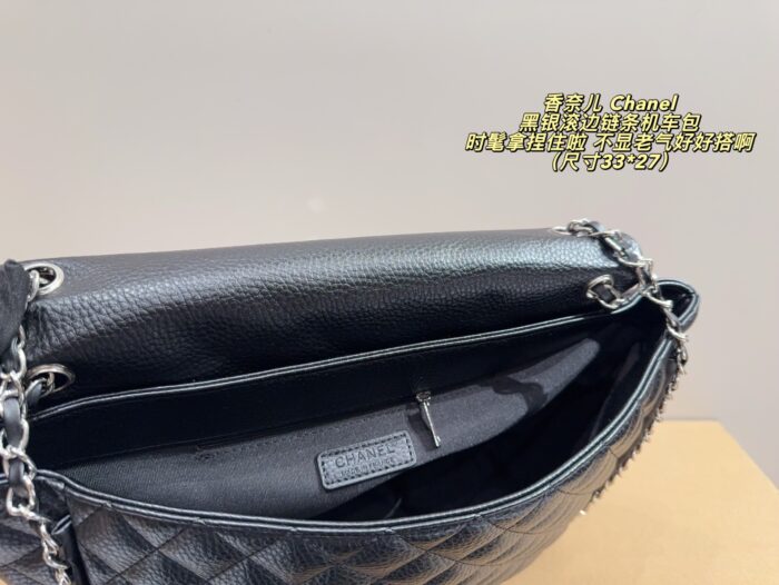 Chanel Black Silver-Trimmed Chain Airport Bag Elegant And Versatile - Image 9