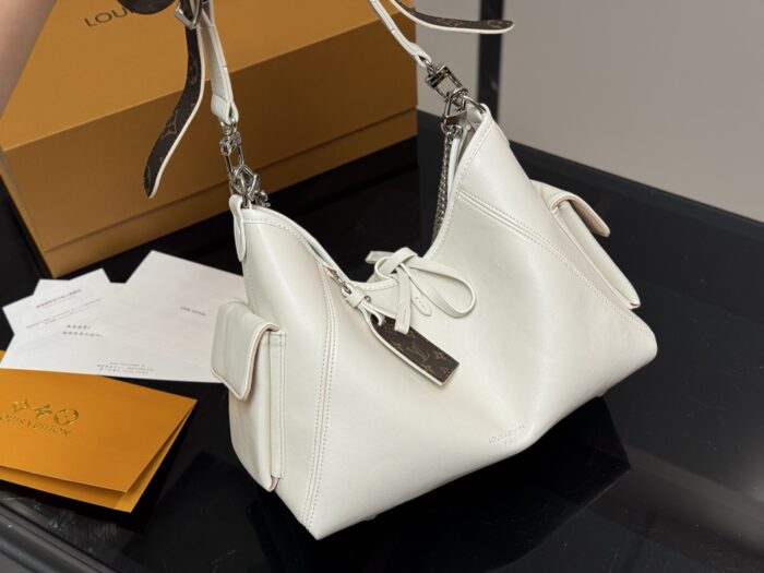 Louis Vuitton Carryall Bow-Tie Shoulder Bag With Coin Purse, Single-Shoulder Crossbody - Image 6
