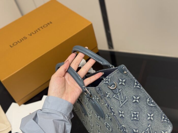 Louis Vuitton Onthego Denim Tote - Image 7