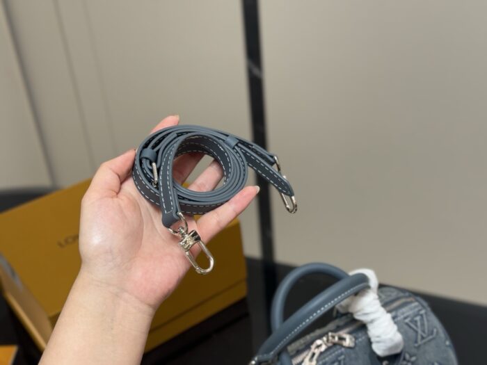 Louis Vuitton Keepall 30 Denim Blue Pillow Bag - Image 6