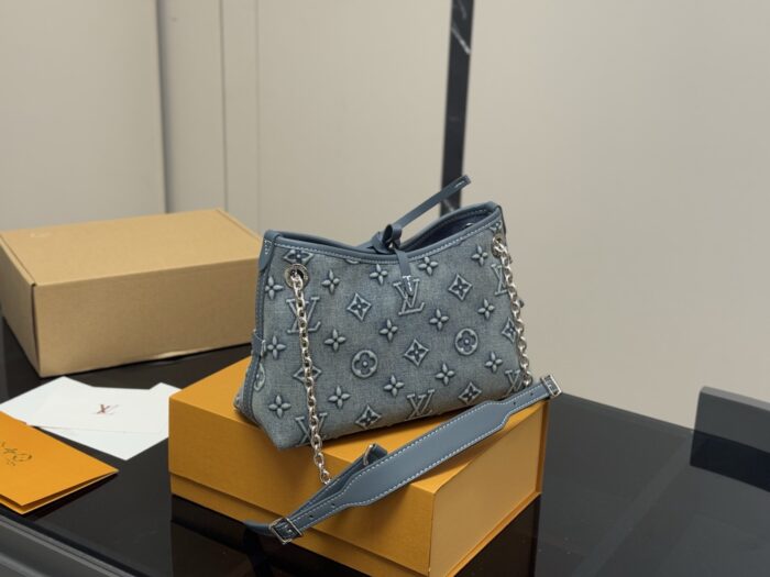Louis Vuitton Carryall Bow Charming And Casual Exceptional Value For Money - Image 8