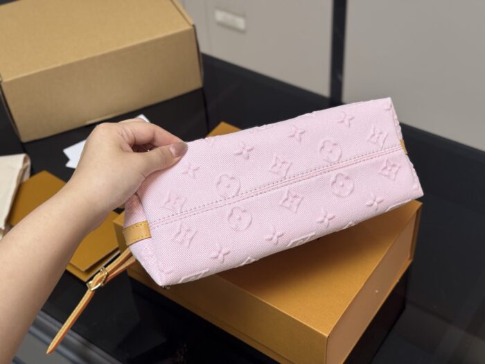 Louis Vuitton Carryall Bow Casual Tote - Image 9