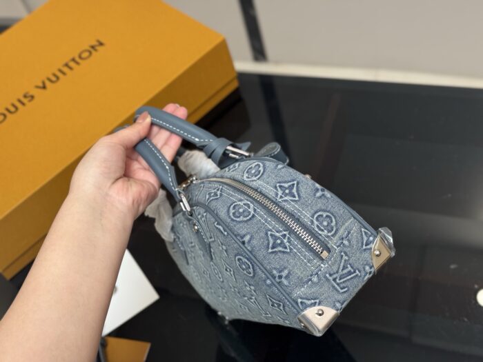 Louis Vuitton Keepall Denim Blue Pillow Bag With Riveted Bow Design - Image 7