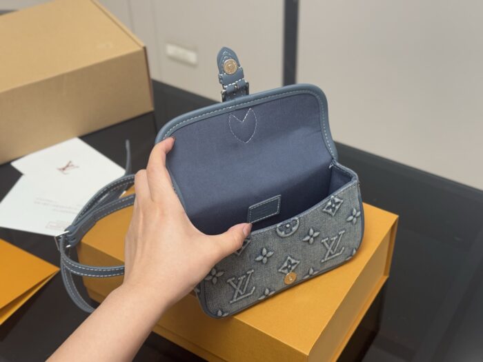Louis Vuitton Diane Bag - Nano Size - Image 4