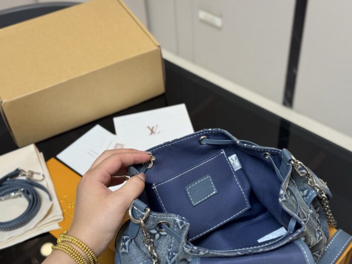 Louis Vuitton Odyssée Handbag 2025 Runway Collection Retro-Chic Monogram Denim Leather - Image 4