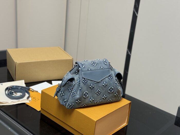 Louis Vuitton Odyssée Handbag 2025 Runway Collection Retro-Chic Monogram Denim Leather - Image 8