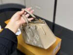 Louis Vuitton On The Go Jungle New Horizontal Tote Bag Hidden Shoulder Strap For Single-Shoulder Or Hand-Carry Use - Image 7