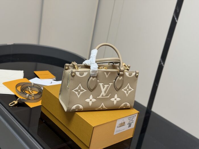 Louis Vuitton On The Go Jungle New Horizontal Tote Bag Hidden Shoulder Strap For Single-Shoulder Or Hand-Carry Use - Image 8