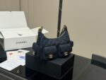 Chanel Hobo New Style Bag Exquisite Craftsmanship Contemporary Fashion Trends