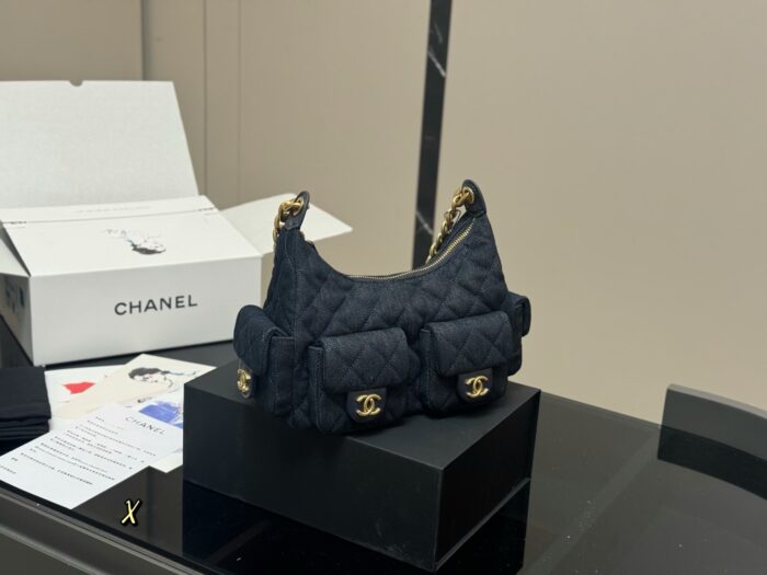 Chanel Hobo New Style Bag Exquisite Craftsmanship Contemporary Fashion Trends - Image 1