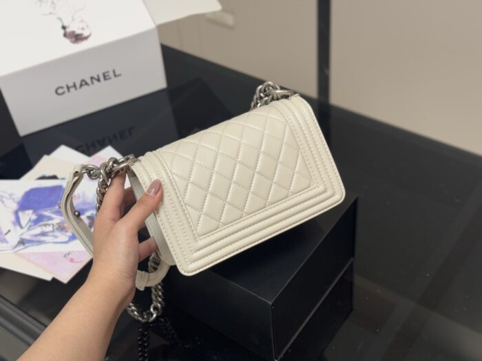 Chanel Leboy Lambskin Texture High-Quality Version Plump Leather Women'S Handbag - Image 7