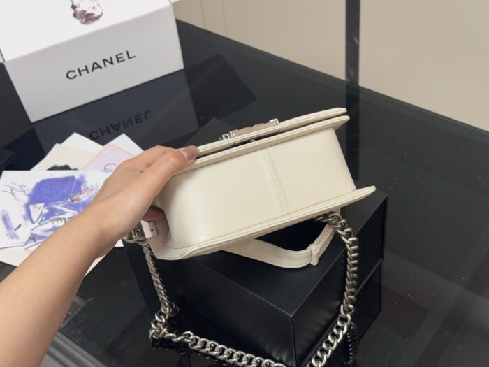 Chanel Leboy Lambskin Texture High-Quality Version Plump Leather Women'S Handbag - Image 8