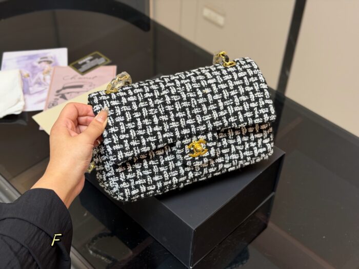 Chanel Cf Series New Wool Chain Bag - Image 8