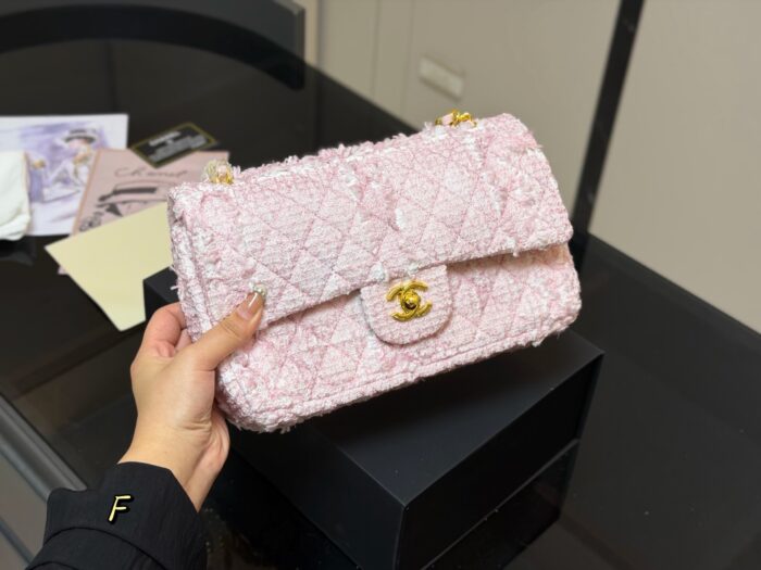 Chanel New Wool Cf Quilted Chain Bag - Image 5
