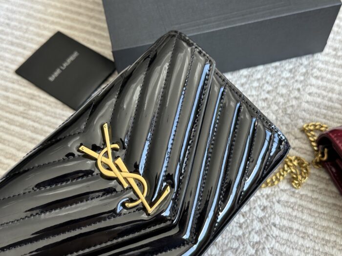 Yves Saint Laurent Woc Envelope Bag Satin Leather Can Be Worn Crossbody Or Underarm Wear-Resistant And Durable - Image 4