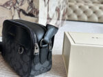 Coach New Arrival Black Men'S Camera Bag Versatile And Spacious - Image 3