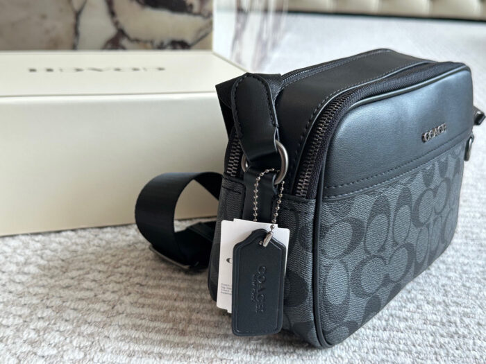 Coach New Arrival Black Men'S Camera Bag Versatile And Spacious - Image 6
