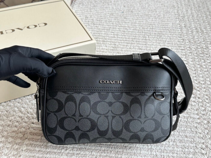 Coach New Arrival Black Men'S Camera Bag Versatile And Spacious - Image 9
