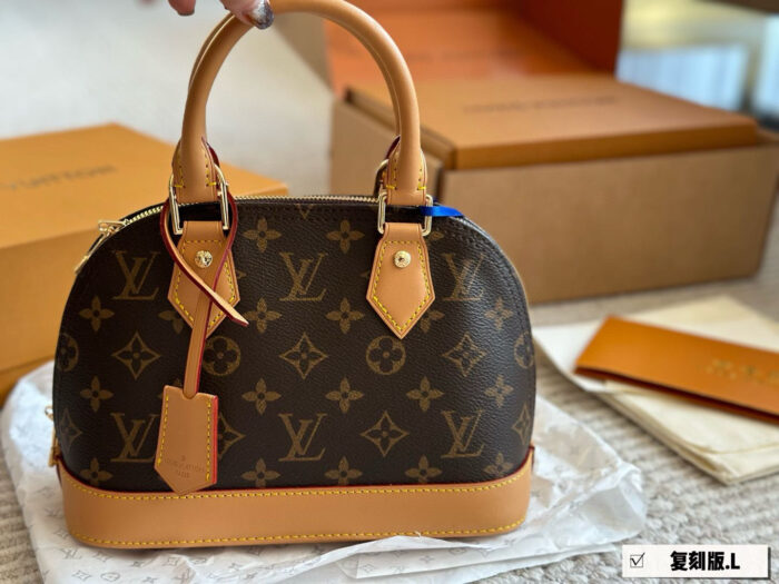 Louis Vuitton Retiro Collection Monogram Shell Bag Classic And Practical Adjustable Shoulder Strap Zip Closure - Image 11