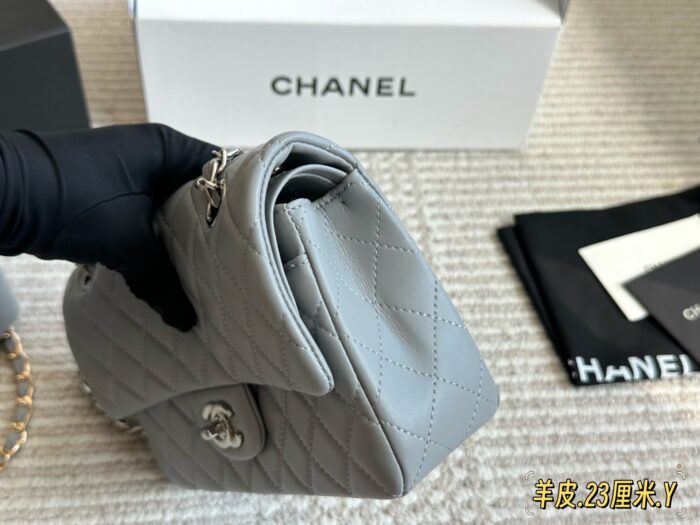 Chanel Cf Series - Lambskin Leather Upgrade Edition Quilted Chain Bag - Image 4