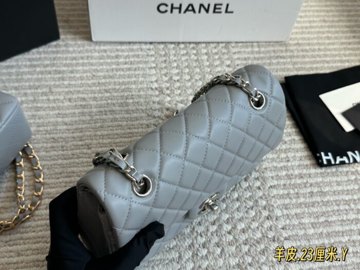 Chanel Cf Series - Lambskin Leather Upgrade Edition Quilted Chain Bag - Image 6