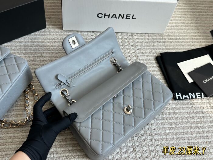 Chanel Cf Series - Lambskin Leather Upgrade Edition Quilted Chain Bag - Image 7