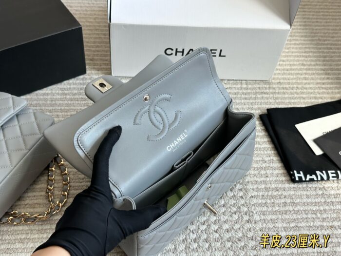 Chanel Cf Series - Lambskin Leather Upgrade Edition Quilted Chain Bag - Image 8