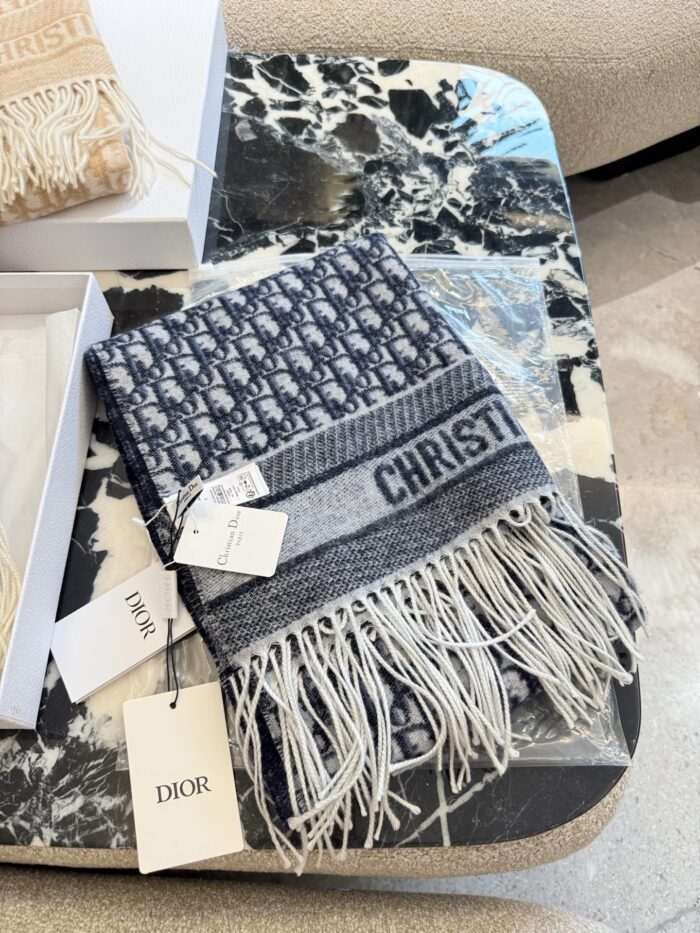 Dior Oblique Print Double-Sided Cashmere Scarf - Versatile Shawl Or Scarf - Image 4