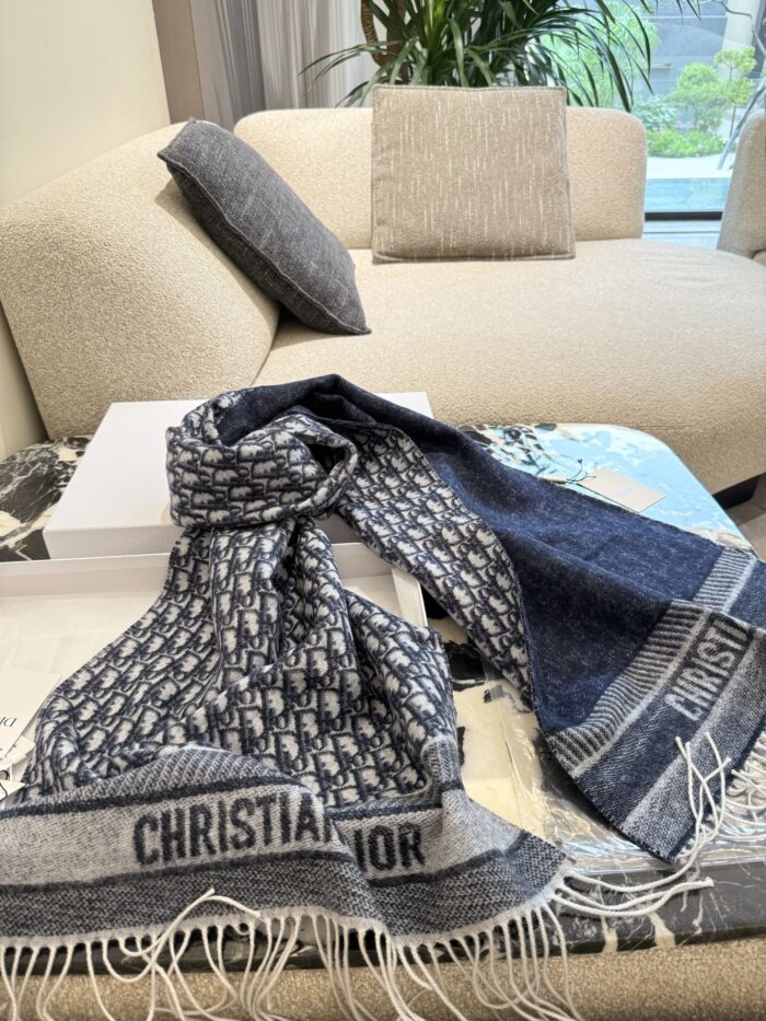 Dior Oblique Print Double-Sided Cashmere Scarf - Versatile Shawl Or Scarf - Image 5