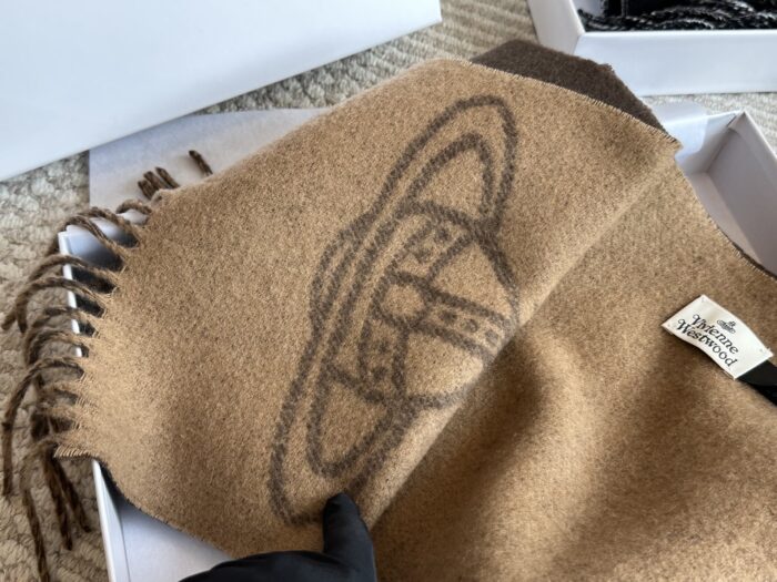 Vivienne Westwood Autumn/Winter Wool Scarf With Large Saturn Logo Reversible Design - Image 7