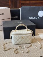 Chanel 23K Replica Long Makeup Case With Mirror, Diamond-Set Handle, Solid Brass Hardware - Image 10
