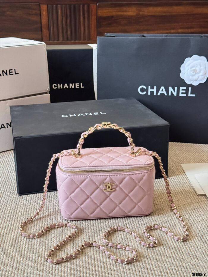 Chanel 23K Replica Long Makeup Case With Mirror, Diamond-Set Handle, Solid Brass Hardware - Image 11