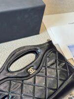 Chanel 24A 31 Bag Mini Reissue Edition - Image 5