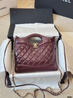 Chanel 24A 31Bag Horizontal Reissue Edition Quilted Double C Chain Bag - Image 11
