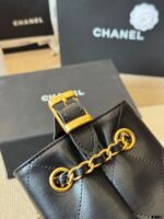 Chanel 25A Haute Couture Workshop Bucket Bag Quadri-Colour Quilted Leather With Detachable Pearl Heart Cf Charm - Image 7