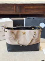 Chanel 25A Haute Couture Workshop Bucket Bag Quadri-Pattern Colour-Blocking Bag-On-Bag Accessory Pearl Heart Charm Detachable - Image 11