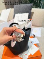 Hermès Shopping Basket Upgrade Edition Tc Leather Tote Bag. Exquisite Lock. Delicate Edge Oil Finish. Complete Set Packaging. - Image 3