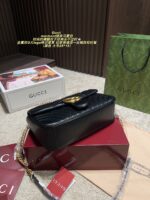 Gucci Marmont Chain Bag Metal Double G Logo Classic, Refined And Stylish - Image 5