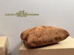Yves Saint Laurent Suede Chain Bag Retro Elegance Impressive Capacity Suitable For Both Casual And Formal Wear - Image 7