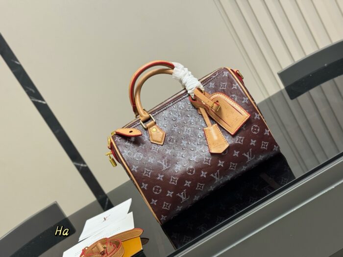 Louis Vuitton Keepall New Pillow Bag Genuine Leather Unisex Style - Image 14