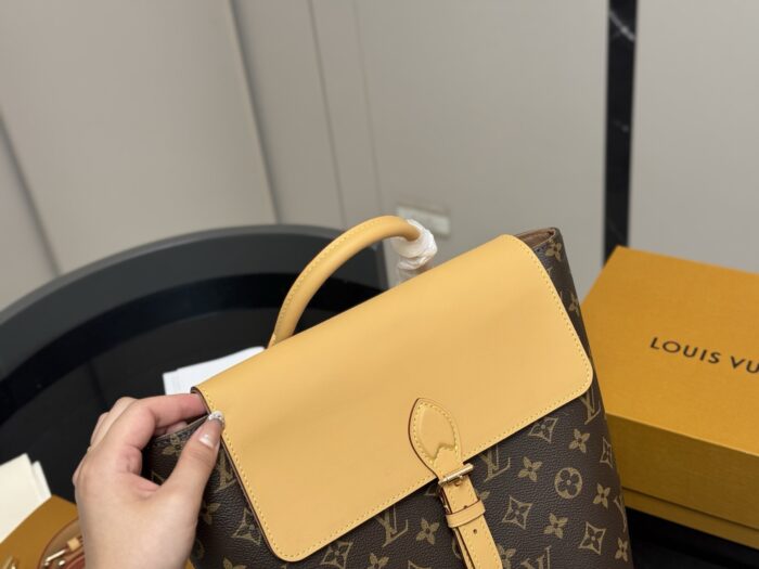 Louis Vuitton Backpack Unisex, Versatile, Iconic Masterpiece - Image 3