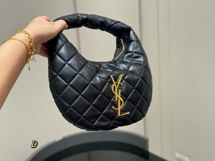 Yves Saint Laurent Calypso Hobo Emotional Black Gold Vintage Crescent Bag Matte Calf Leather French-Inspired Elegance Lightweight And Unique - Image 9