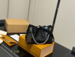 Louis Vuitton Carryall Bow Casual Women'S Handbag - Image 5
