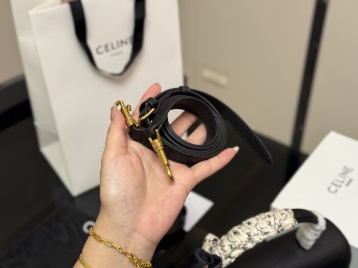 Celine Tilly 2025 New Arrival Vintage-Inspired, Seductive, Versatile Calfskin Mini Bag - Image 6
