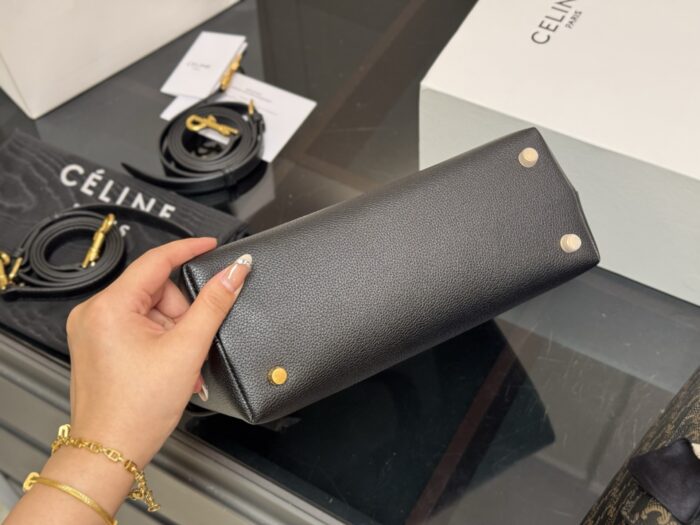 Celine Tilly 2025 New Arrival Vintage-Inspired, Seductive, Versatile Calfskin Mini Bag - Image 9